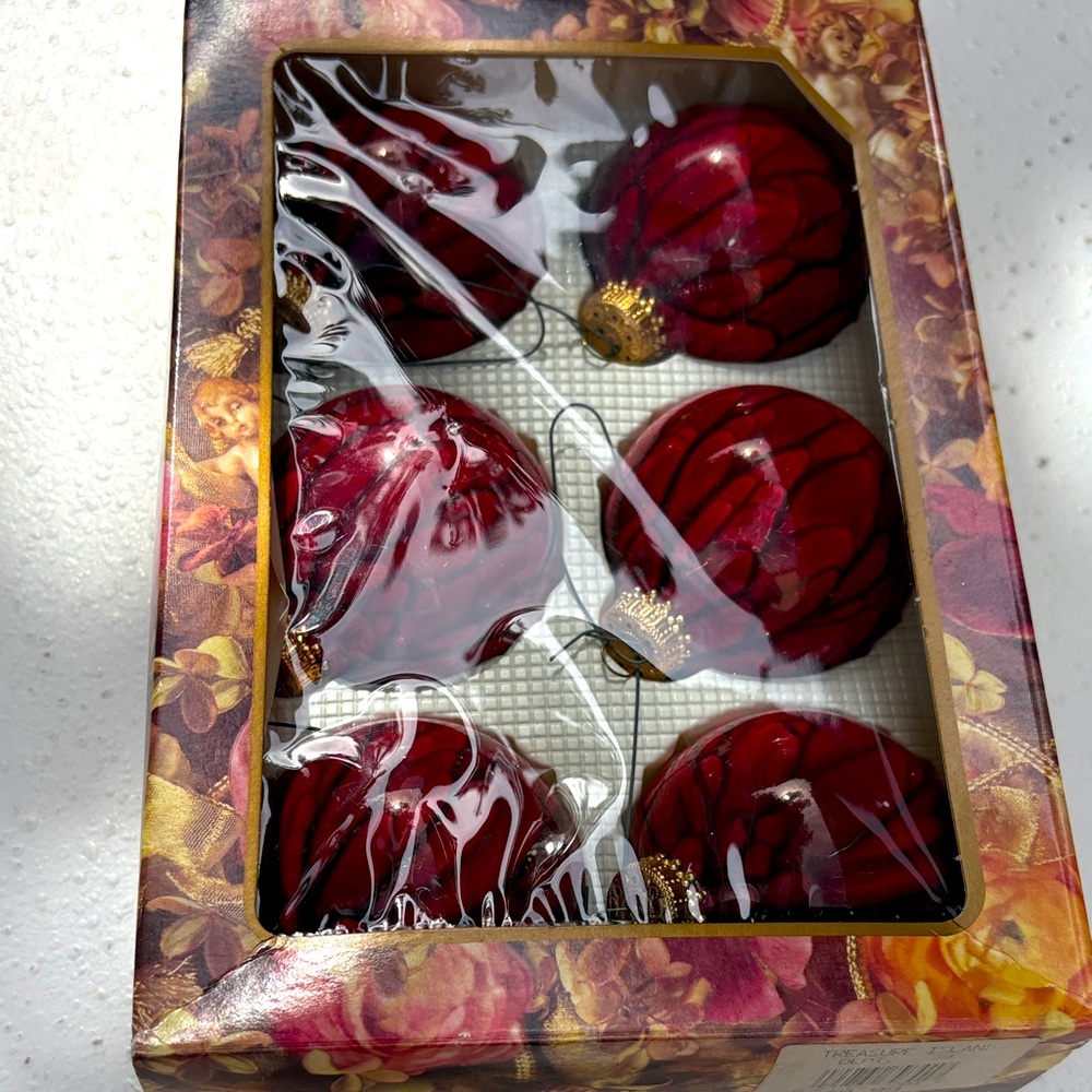 Box of 6 Red Glass Christmas Ornaments